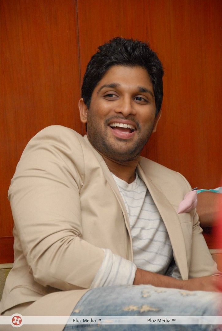 Allu Arjun - Julayi Double Platinum Disc Function Pictures | Picture 253537