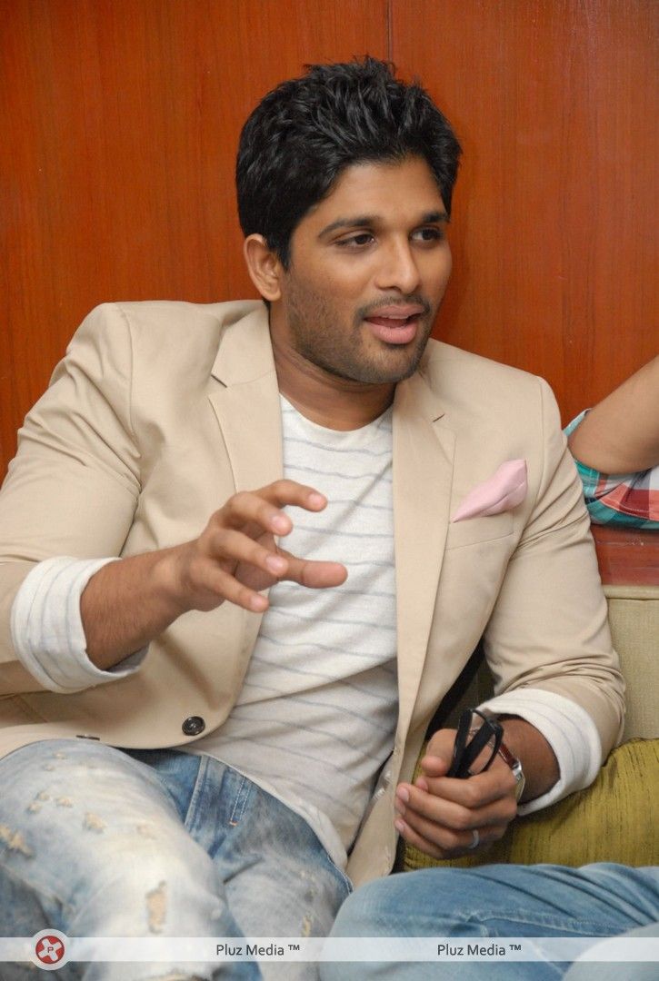 Allu Arjun - Julayi Double Platinum Disc Function Pictures | Picture 253559