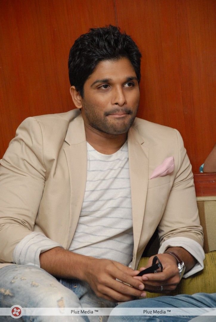 Allu Arjun - Julayi Double Platinum Disc Function Pictures | Picture 253571