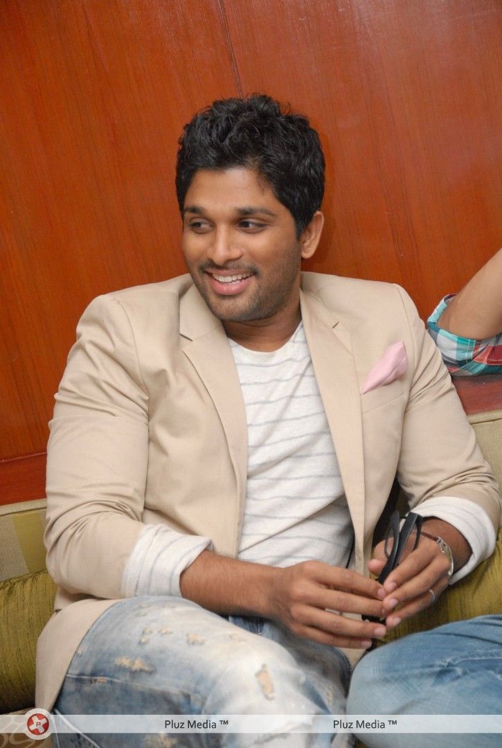 Allu Arjun - Julayi Double Platinum Disc Function Pictures | Picture 253572