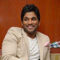 Allu Arjun - Julayi Double Platinum Disc Function Pictures | Picture 253536