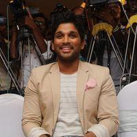 Allu Arjun - Julayi Double Platinum Disc Function Pictures | Picture 253733