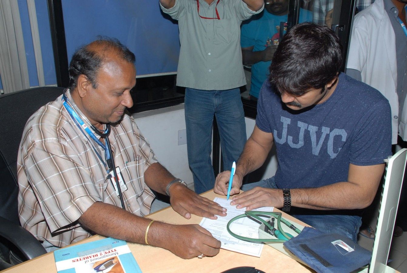 Actors Blood Donation @ Chiranjeevi Blood Bank Pictures | Picture 346461