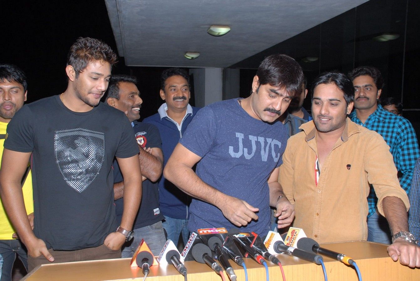 Actors Blood Donation @ Chiranjeevi Blood Bank Pictures | Picture 346469