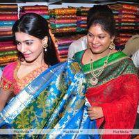 Samantha Launches women's world Showroom - Pictures | Picture 160912