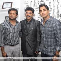 Siddharth at the audio people store - Pictures | Picture 164087