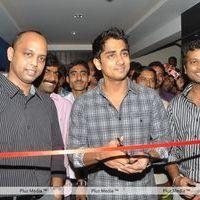 Siddharth at the audio people store - Pictures | Picture 164094
