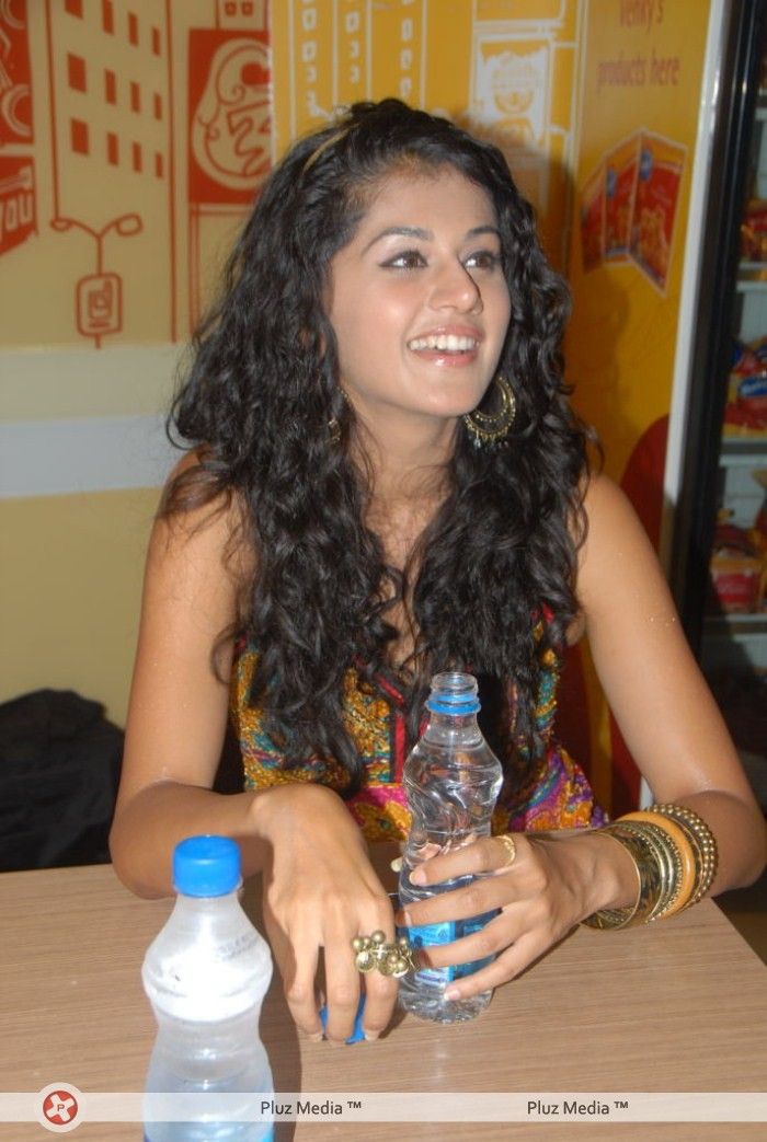 Tapsee at Venky's Xprs Hyderabad - Pictures | Picture 168042