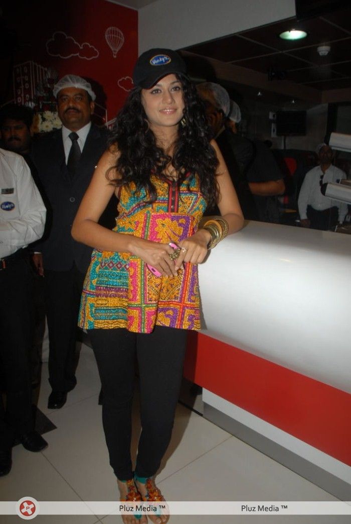 Tapsee at Venky's Xprs Hyderabad - Pictures | Picture 168058