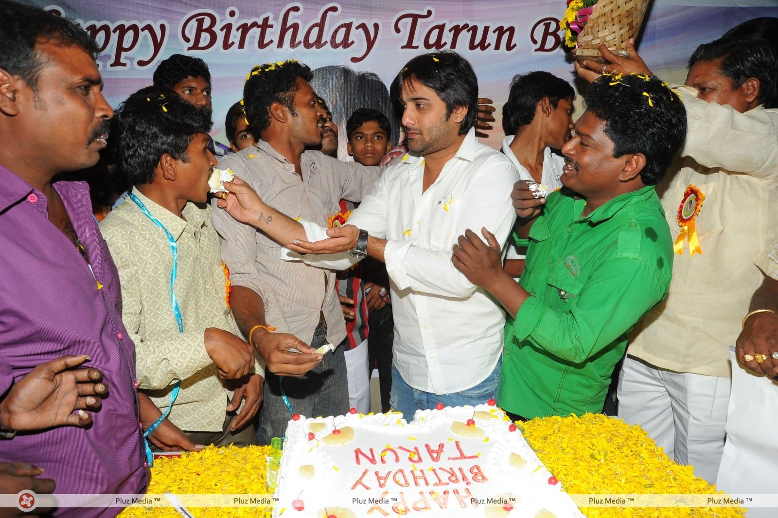Tarun Birthday Celebration 2012 - Pictures | Picture 146811