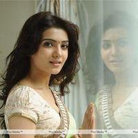 Samantha in Sari Stills | Picture 147858