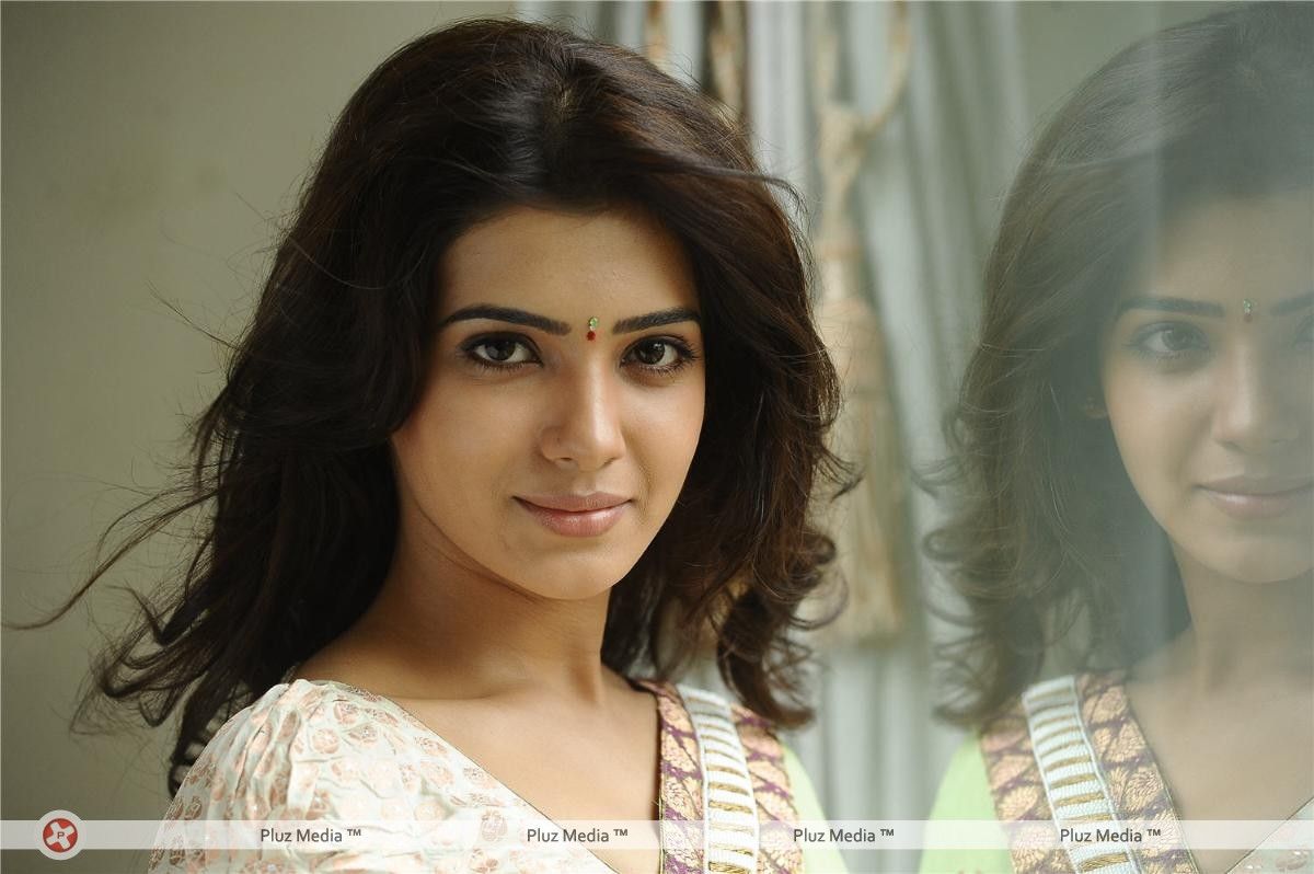 Samantha in Sari Stills | Picture 147868