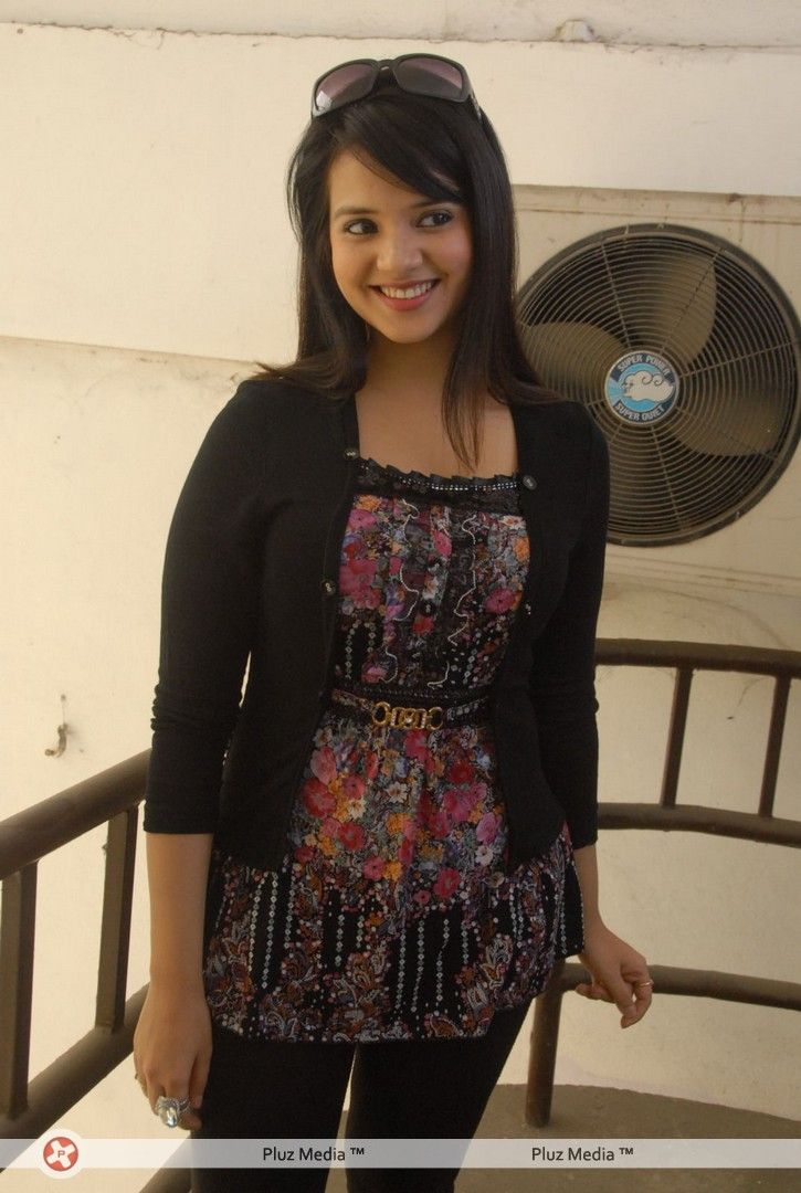 Saloni New Stills | Picture 154414