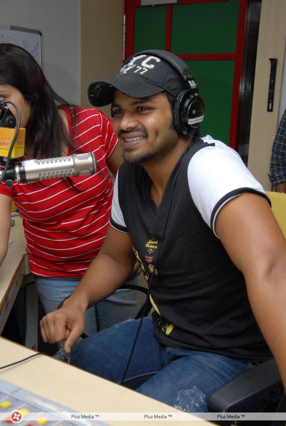 Manchu Manoj - Manoj, Deeksha Seth at Radio Mirchi Pictures | Picture 241784
