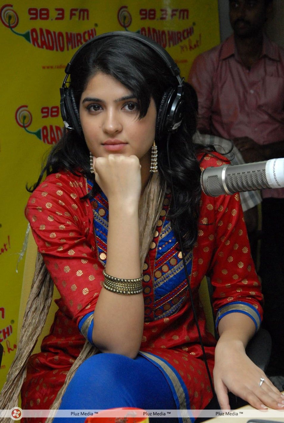 Deeksha Seth - Manoj, Deeksha Seth at Radio Mirchi Pictures | Picture 241788