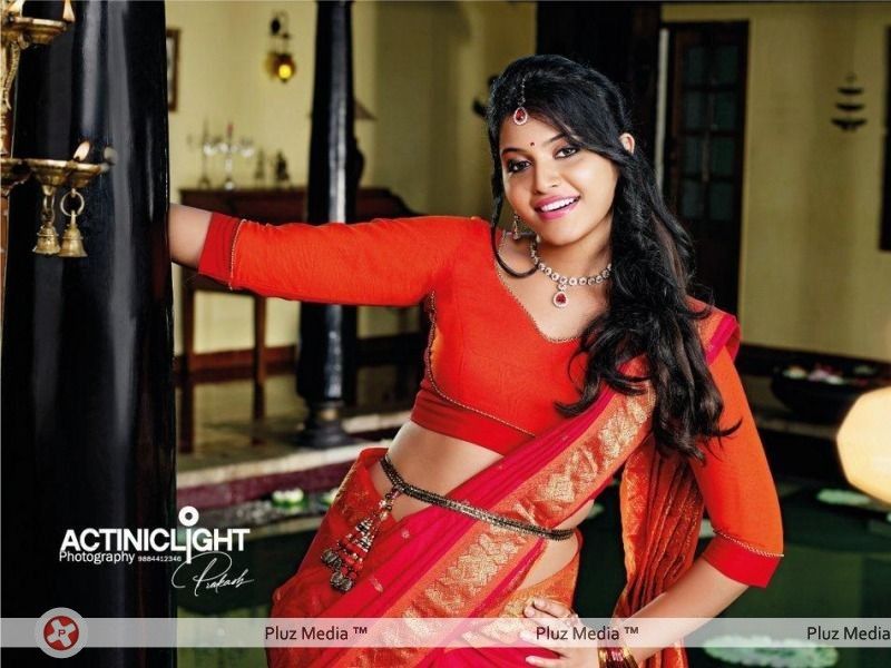 Anjali Hot in Saree Stills | Picture 218042