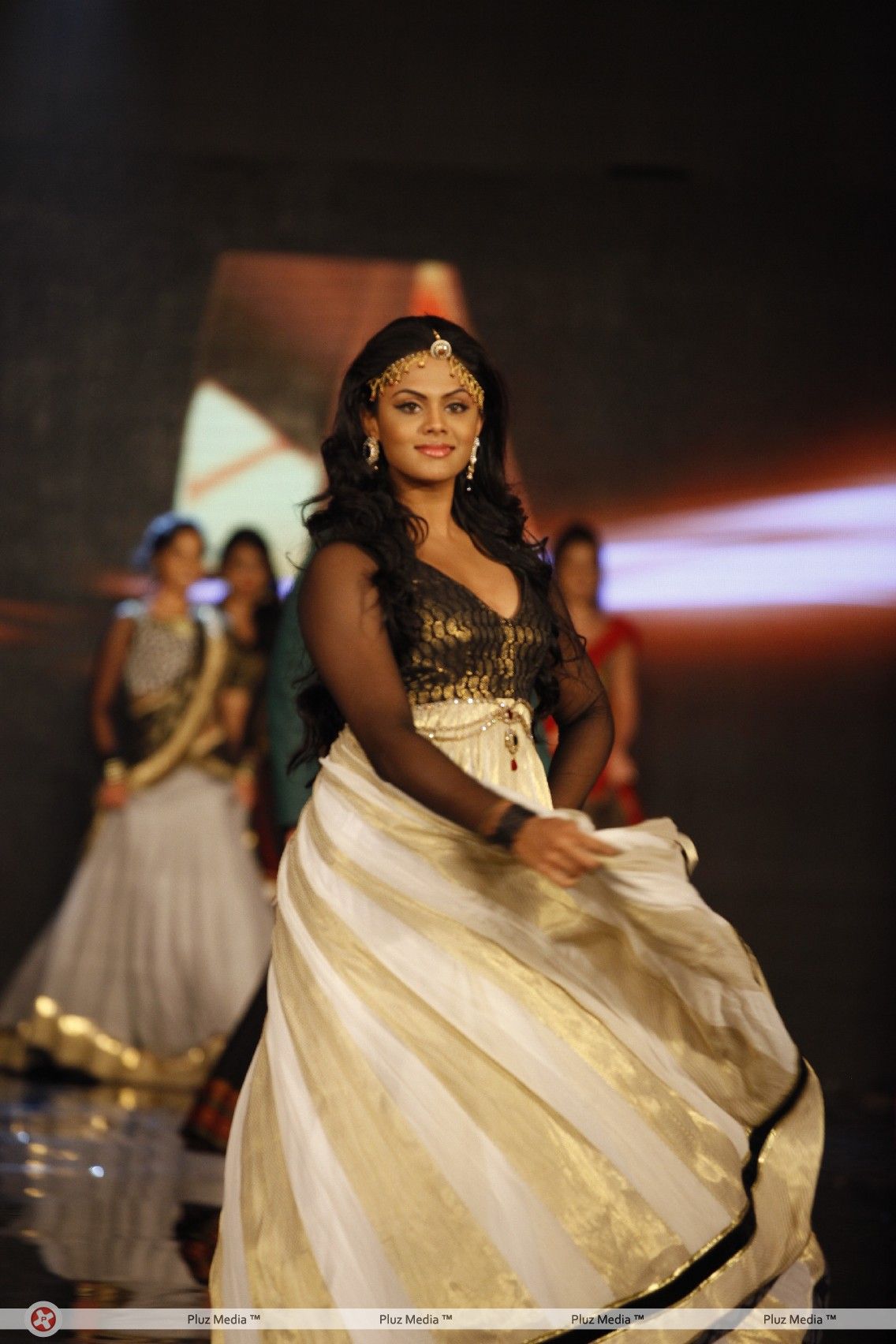 Karthika Nair - SIIMA Awards in Dubai Fashion Show 2012 Photos | Picture 219795