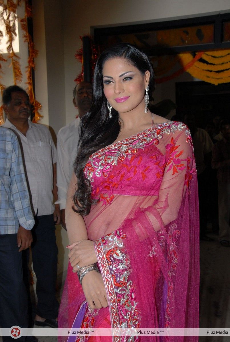 Veena Malik at Nagna Satyam Movie Launch Pictures | Picture 315687