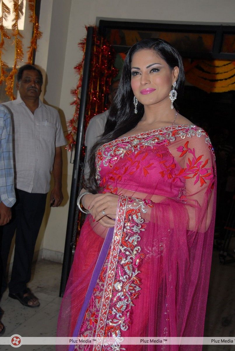 Veena Malik at Nagna Satyam Movie Launch Pictures | Picture 315693