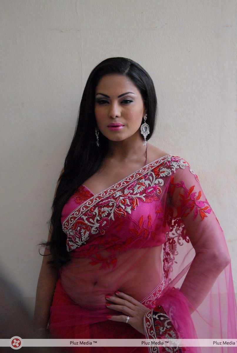 Veena Malik at Nagna Satyam Movie Launch Pictures | Picture 315712