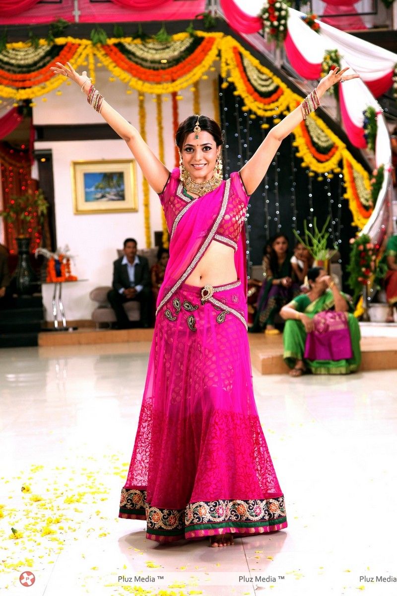 Nisha Agarwal - Varun Sandesh - Nisha Agarwal Movie Latest Stills | Picture 316065