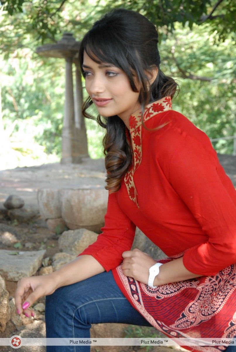 Actress Ziya Stills at Entha Andam Ga Unnave Movie Launch | Picture 319551