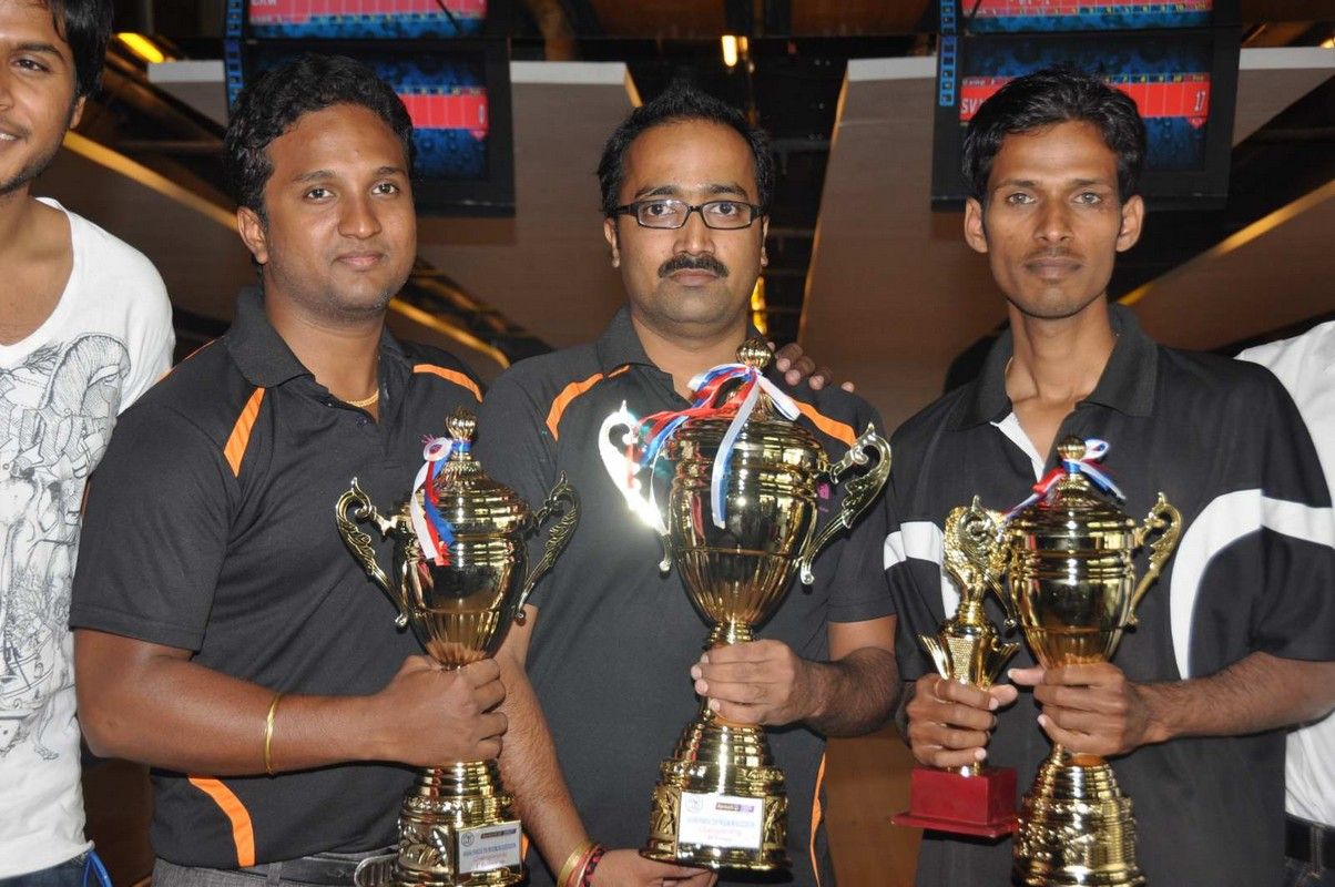 Routine love story Movie team presents trophies to ap bowling team at svm bowling Pictures | Picture 328686