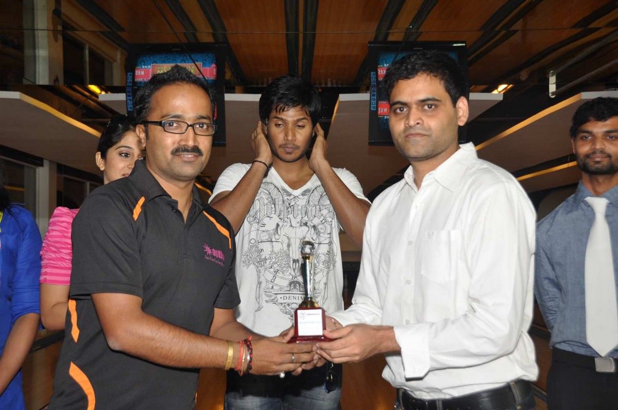 Routine love story Movie team presents trophies to ap bowling team at svm bowling Pictures | Picture 328782
