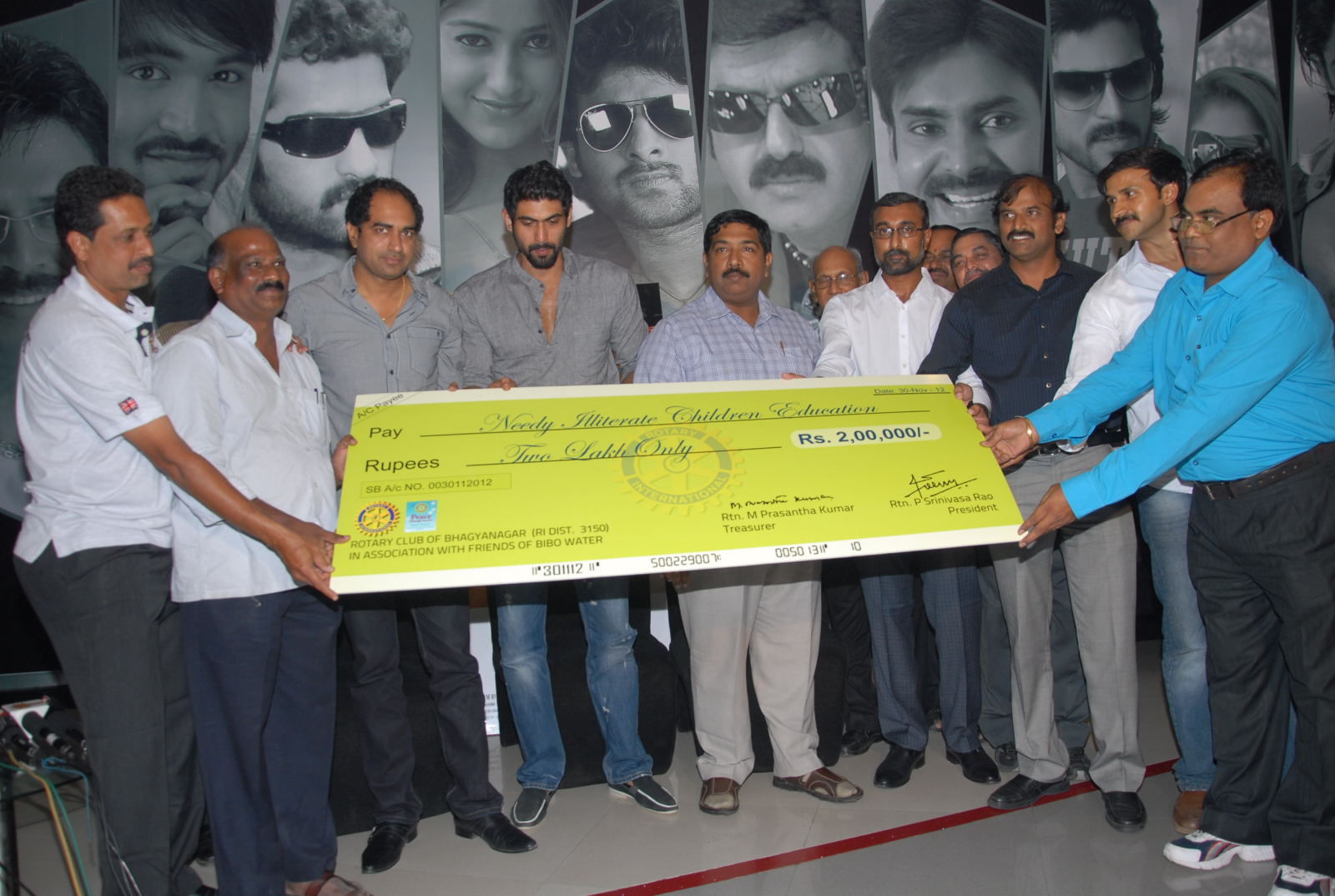Krishnam vande jagadgurum Movie Team Donate 2 Lakhs Cheque Pictures | Picture 329833