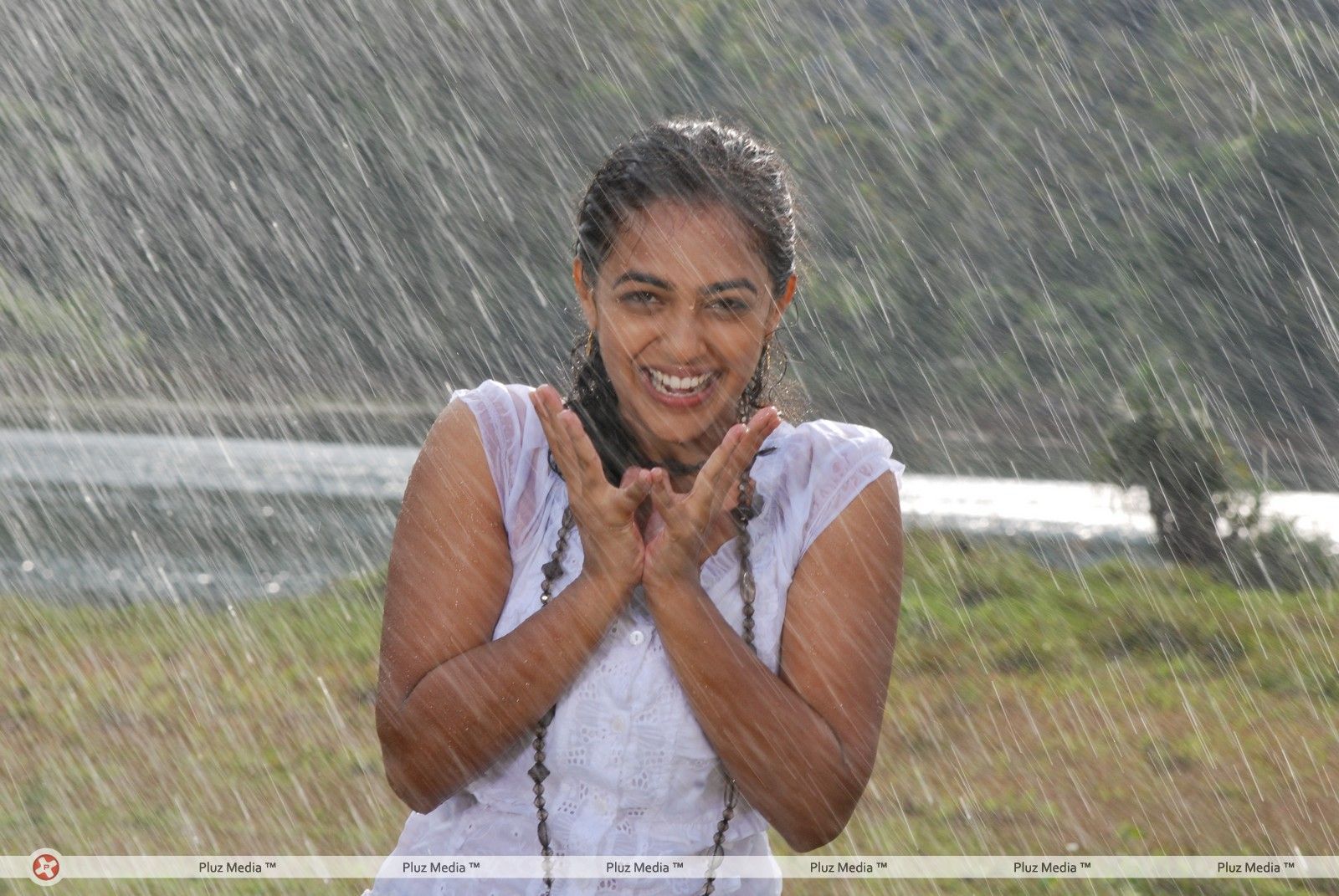Nithya Menon - Nithya Telugu Movie Stills | Picture 290299