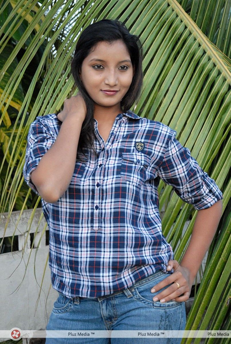 Actress Vinisha at 3 Eye Creations Pressmeet Stills | Picture 304362