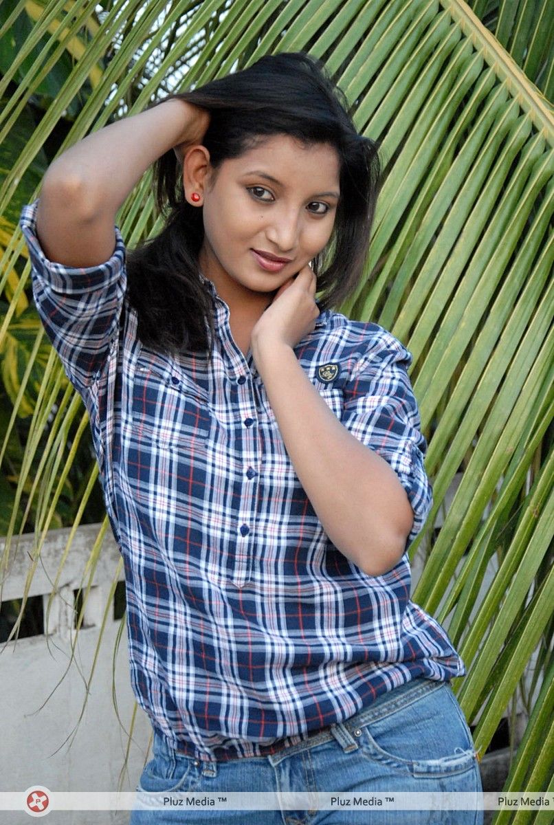 Actress Vinisha at 3 Eye Creations Pressmeet Stills | Picture 304385
