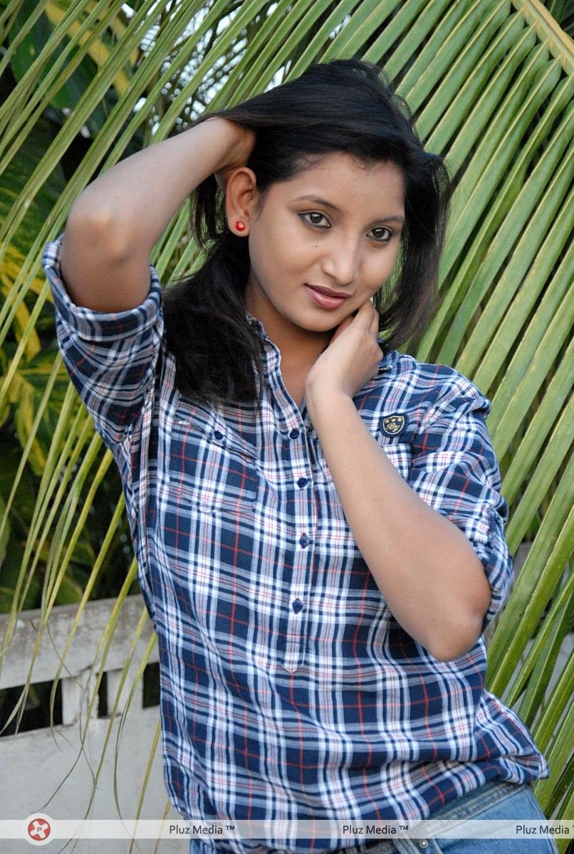 Actress Vinisha at 3 Eye Creations Pressmeet Stills | Picture 304393