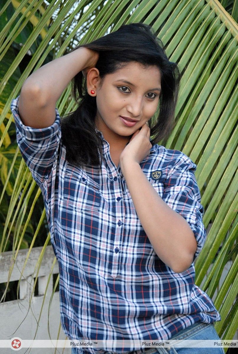 Actress Vinisha at 3 Eye Creations Pressmeet Stills | Picture 304401