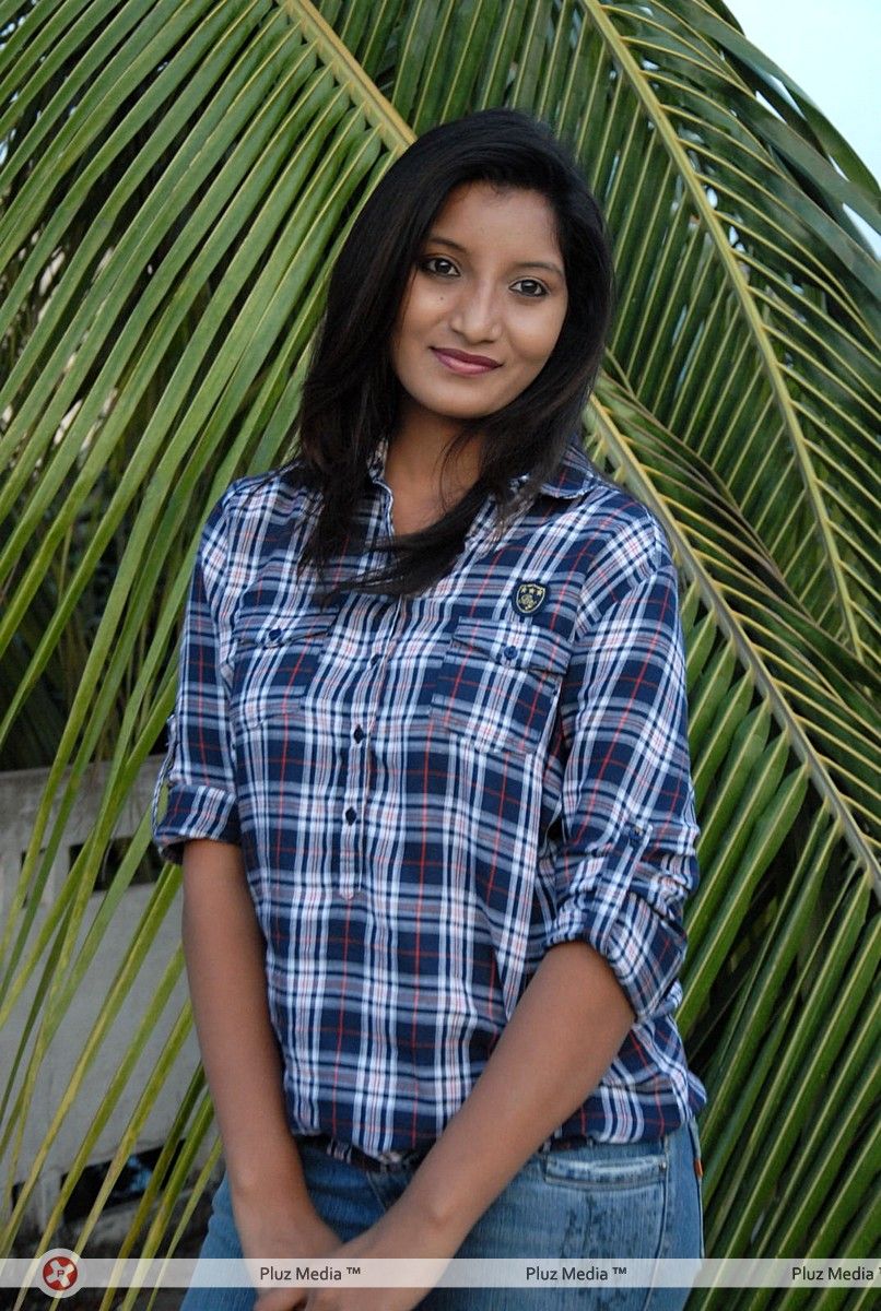 Actress Vinisha at 3 Eye Creations Pressmeet Stills | Picture 304409