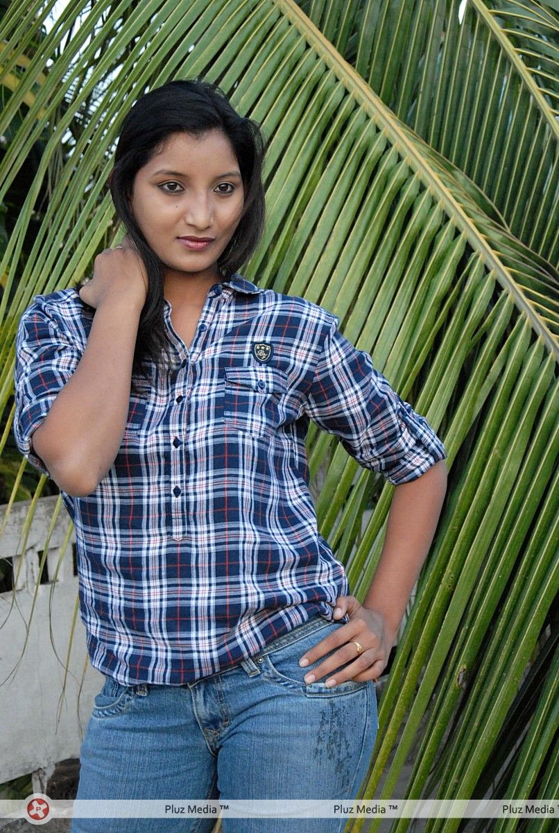 Actress Vinisha at 3 Eye Creations Pressmeet Stills | Picture 304423