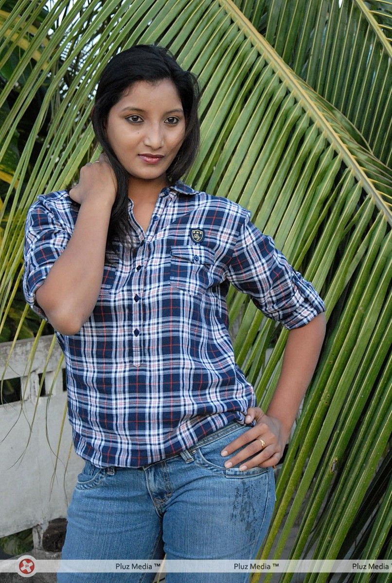 Actress Vinisha at 3 Eye Creations Pressmeet Stills | Picture 304427
