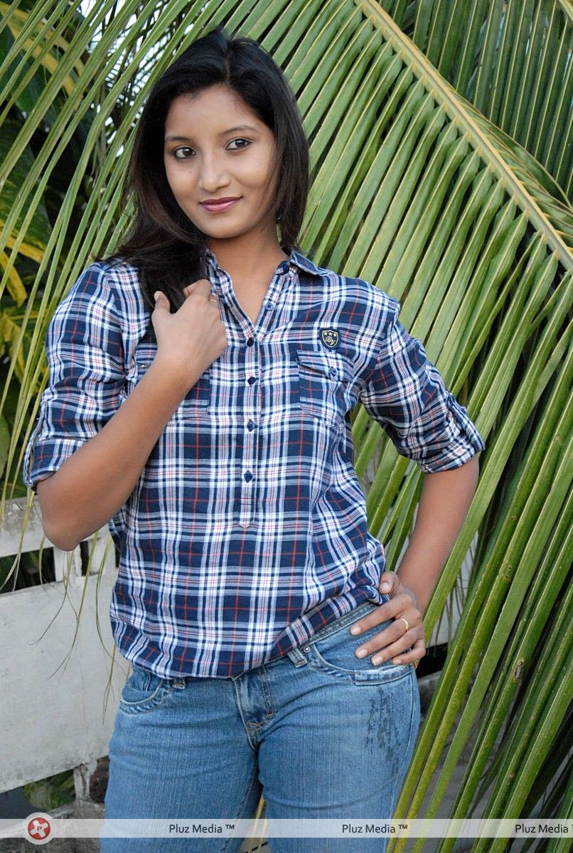 Actress Vinisha at 3 Eye Creations Pressmeet Stills | Picture 304430