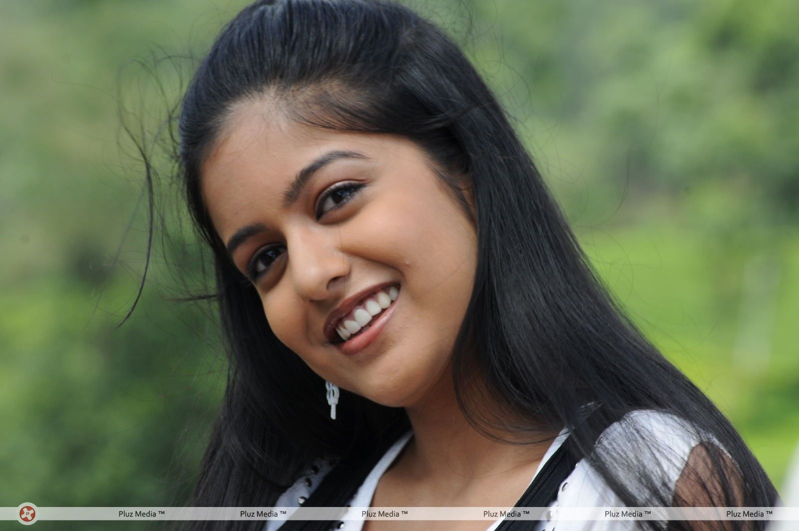 Ishita Dutta - Chanikyudu Movie Stills | Picture 266862