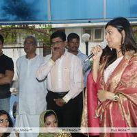 Sushmita Sen at Hyderabad Film Nagar Temple Pictures | Picture 274160