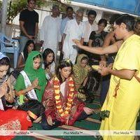 Sushmita Sen at Hyderabad Film Nagar Temple Pictures | Picture 274176