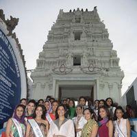 Sushmita Sen at Hyderabad Film Nagar Temple Pictures | Picture 274219