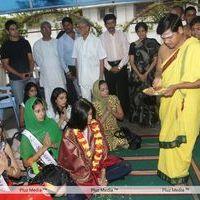 Sushmita Sen at Hyderabad Film Nagar Temple Pictures | Picture 274224