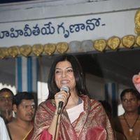 Sushmita Sen at Hyderabad Film Nagar Temple Pictures | Picture 274236