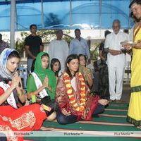 Sushmita Sen at Hyderabad Film Nagar Temple Pictures | Picture 274243