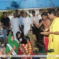 Sushmita Sen at Hyderabad Film Nagar Temple Pictures | Picture 274254