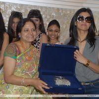 Sushmita Sen in Vasundhara Jewellers Pictures | Picture 273976