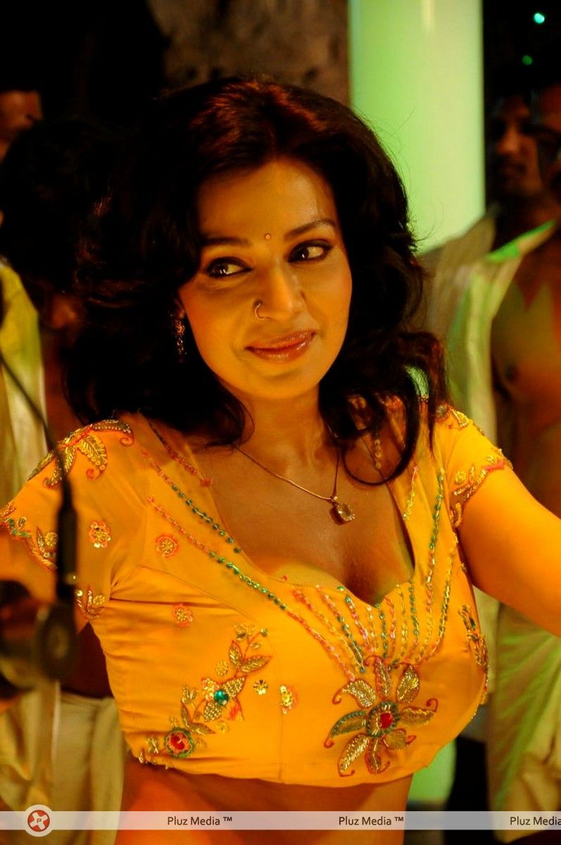 Asha Saini Hot Stills from Song | Picture 275414