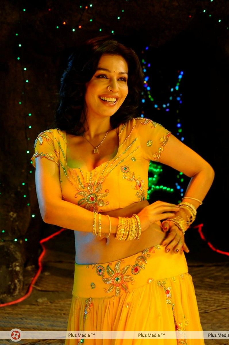 Asha Saini Hot Stills from Song | Picture 275442