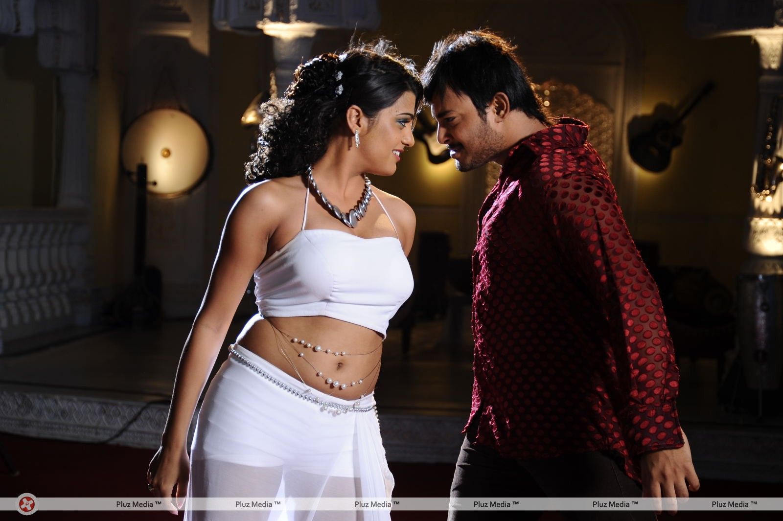 Telugu Abbai Movie Hot Stills | Picture 279691
